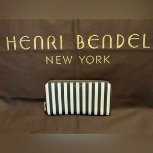 Like New Henri Bendel Centennial Stripe Continental Wallet